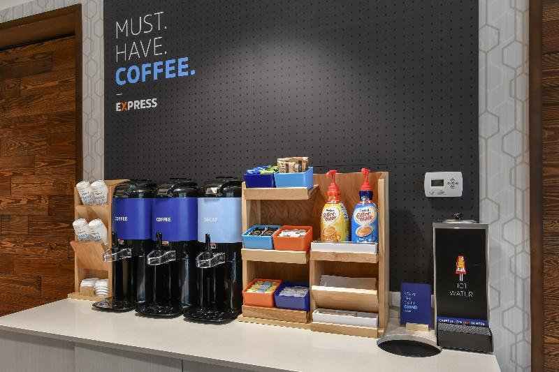 Express & - Ballantyne By Ihg 3*