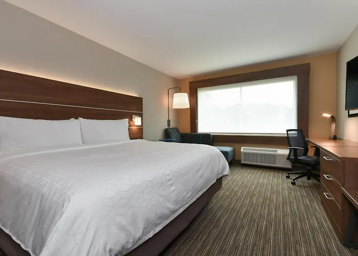 Holiday Inn Express & Suites Charlotte - Ballantyne By Ihg