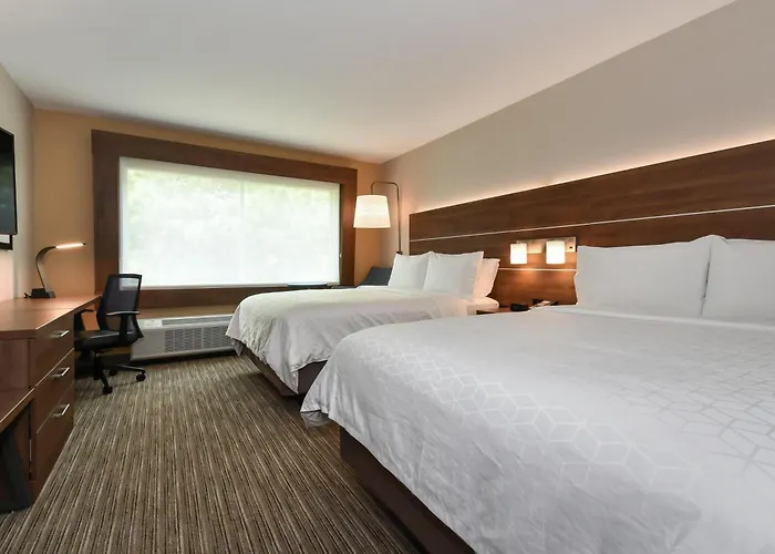 Holiday Inn Express & Suites Charlotte - Ballantyne By Ihg
